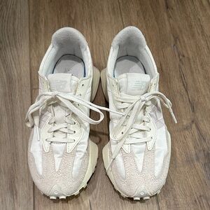 New Balance 327